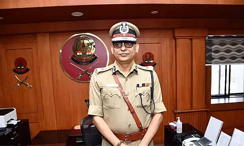 தமிழக காவல்துறையில் 4 ஏ.டி.எஸ்.பி.க்கள் இடமாற்றம் - டி.ஜி.பி. சங்கர் ஜிவால் உத்தரவு