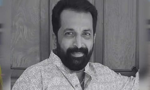 பிரபல மலையாள நடிகர் ஓட்டல் அறையில் சடலமாக மீட்பு