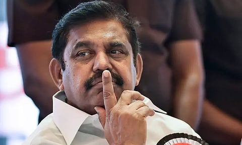 ஆங்கில புத்தாண்டு: எடப்பாடி பழனிசாமி வாழ்த்து