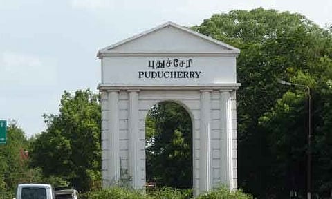 புதுச்சேரியில் பெட்ரோல், டீசல் விலை உயர்வு அமலுக்கு வந்தது