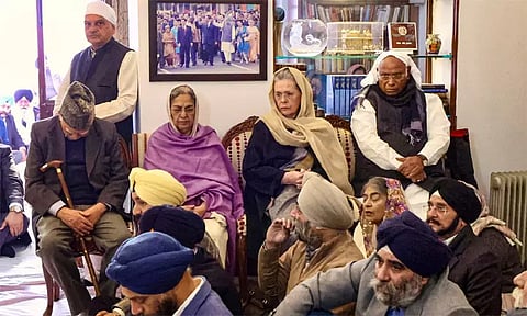 மறைந்த முன்னாள் பிரதமர் மன்மோகன் சிங் நினைவேந்தல் கூட்டம் - காங்கிரஸ் மூத்த தலைவர்கள் பங்கேற்பு