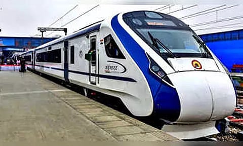 திருவனந்தபுரம் - காசர்கோடு வந்தே பாரத் ரெயிலில் பெட்டிகளின் எண்ணிக்கையை உயர்த்த முடிவு