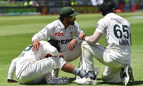 தென் ஆப்பிரிக்காவுக்கு எதிரான 2-வது டெஸ்ட்: முதல் நாள் ஆட்டத்திற்குப்பின் விலகிய பாக்.வீரர்.. என்ன நடந்தது..?