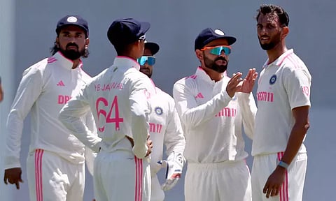 சிட்னி டெஸ்ட்: 3-வது நாளில் இந்திய அணி பிங்க் நிற ஜெர்சி அணிந்து விளையாடியதன் காரணம் என்ன..?