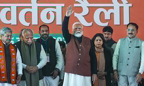 டெல்லியில் பா.ஜ.க. ஆட்சிக்கு வந்தால் எந்த ஒரு நலத்திட்டமும் நிறுத்தப்படாது: பிரதமர் மோடி பேச்சு