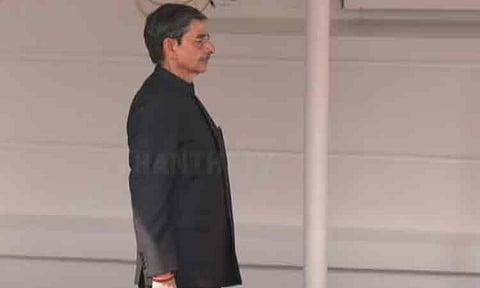 சட்டசபையில் உரையாற்றாமல் புறப்பட்டுச் சென்றார் கவர்னர் ஆர்.என்.ரவி