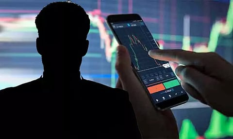 ஆன்லைன் வர்த்தகத்தில் நஷ்டம்... தூக்குப்போட்டு வாலிபர் தற்கொலை