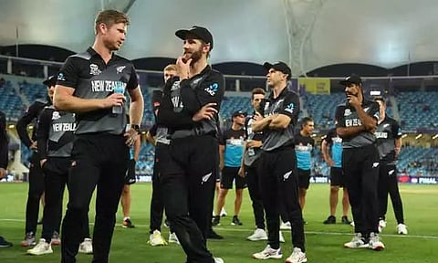 சர்வதேச கிரிக்கெட்டில் இருந்து ஓய்வை அறிவித்த நியூசிலாந்து முன்னணி வீரர்