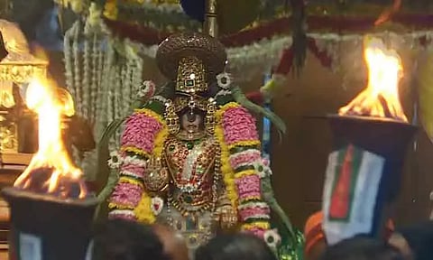 சொர்க்கவாசல் திறப்பு - வைணவ தலங்களில் குவிந்த பக்தர்கள்