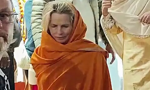 மகா கும்பமேளாவில் பங்கேற்ற ஸ்டீவ் ஜாப்ஸ் மனைவிக்கு அலர்ஜி பாதிப்பு