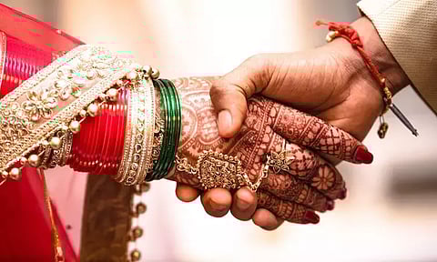 தலைச்சம் பிள்ளைக்கும் தலைச்சம் பெண்ணுக்கும் திருமணம் செய்யலாமா..? ஜோதிட அலசல்