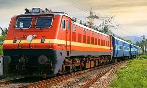 பொங்கல் பண்டிகை முடிந்து சென்னை திரும்புவோர் வசதிக்காக கூடுதலாக 3 சிறப்பு ரெயில்கள்- தெற்கு ரெயில்வே