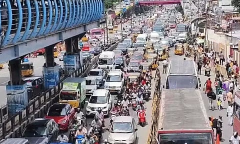 வாகன நெரிசலை குறைக்க 3 நாட்களுக்கு காவல்துறை கட்டுப்பாடுகள்