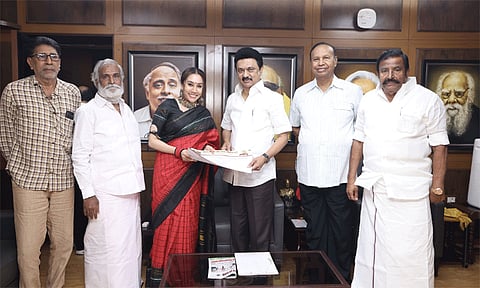 தி.மு.க.வில் இணைந்தார் நடிகர் சத்யராஜின் மகள் திவ்யா