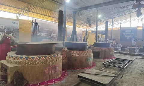 தினமும் 1 லட்சம் பக்தர்களுக்கு உணவு.. பிரயாக்ராஜில் பிரமாண்ட சமையல் கூடத்தை திறந்த இஸ்கான்