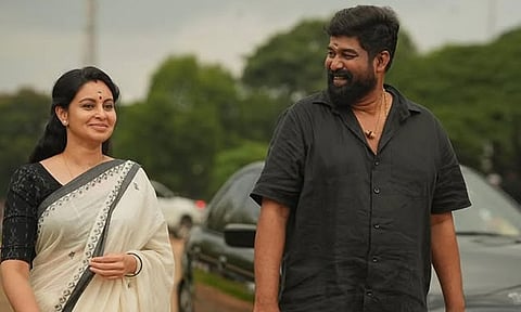 ஆபாசமாக நடித்திருப்பதாக எழுந்த சர்ச்சை - விளக்கம் கொடுத்த நடிகை அபிநயா