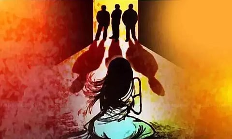 நெல்லை அருகே இளம்பெண் கூட்டு பாலியல் பலாத்காரம்