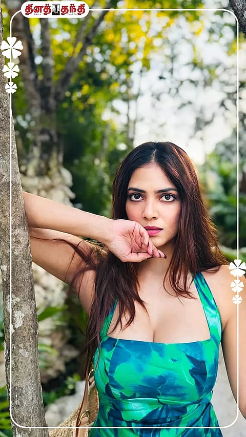 மாலை நேர மயக்கத்தை போக்கும்.. மாளவிகா மோகனனின் லேட்டஸ்ட் கிளிக்ஸ்..!