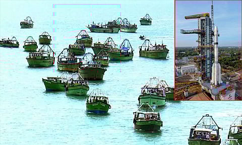 பழவேற்காடு மீனவர்கள் நாளை கடலுக்கு செல்ல தடை