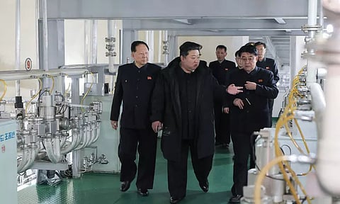 அணு ஆயுத உற்பத்தி மையத்தை ஆய்வு செய்த வடகொரிய அதிபர்