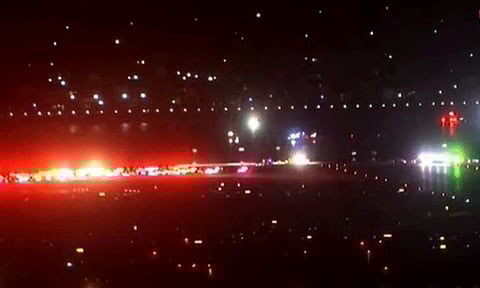 அமெரிக்காவில் ஹெலிகாப்டர் மீது மோதிய விமானம்: உயிரிழப்புகள் உறுதி செய்யப்பட்டதால் பரபரப்பு