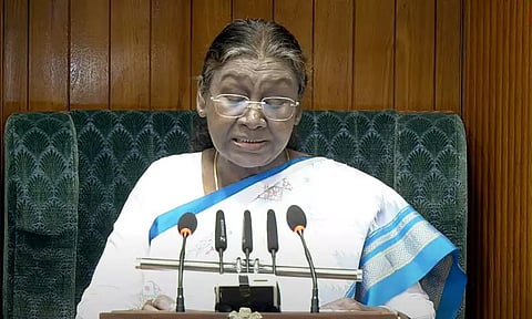 ஜனாதிபதி உரையுடன் மத்திய பட்ஜெட் கூட்டத்தொடர் தொடக்கம்