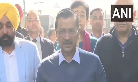 யமுனை நீர் விவகாரம்: தேர்தல் ஆணையத்தில் பதிலை சமர்ப்பித்தார் கெஜ்ரிவால்