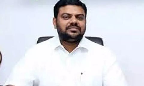 யுஜிசி பரிந்துரைப்படி கவுரவ விரிவுரையாளர்களுக்கு ஊதியம் வழங்கி பணி நிரந்தரம் செய்ய வேண்டும்: எஸ்டிபிஐ கட்சி