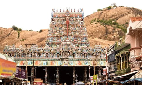 இயல்பு நிலைக்கு திரும்பிய திருப்பரங்குன்றம்: பக்தர்கள் மலைக்கு செல்ல அனுமதி