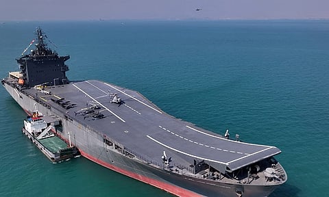 ஆளில்லா விமானம் தாங்கி போர்க்கப்பலை முதன்முதலில் பயன்பாட்டிற்கு கொண்டுவந்த ஈரான்