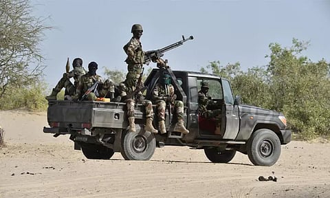 நைஜீரியா: கடத்தல் கும்பல் நடத்திய தாக்குதலில் ராணுவ வீரர்கள் 10 பேர் பலி