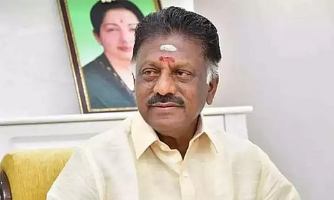 உள்ளாட்சி பணிகளில் அலுவலர்கள் சுதந்திரமாக செயல்பட வழிவகை செய்ய வேண்டும் - ஓ.பன்னீர்செல்வம்