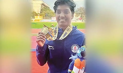 தேசிய விளையாட்டு: தங்கம் வென்ற தமிழக வீராங்கனை