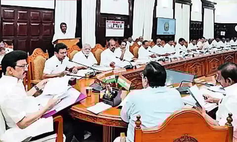 முதல்-அமைச்சர் மு.க.ஸ்டாலின் தலைமையில் தமிழ்நாடு அமைச்சரவை கூட்டம் தொடங்கியது