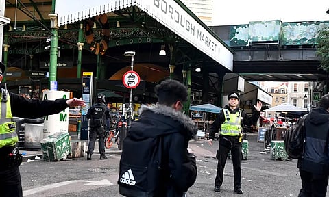 இங்கிலாந்தில் இந்திய ஓட்டல்களில் திடீர் சோதனை