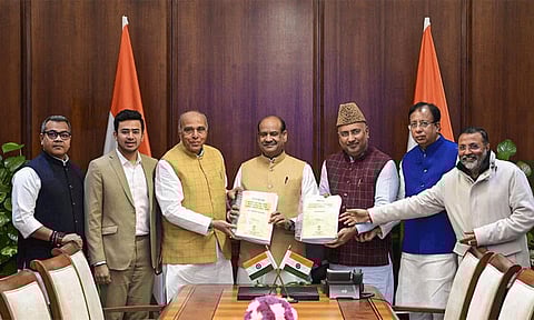 வக்பு வாரிய சட்ட திருத்த மசோதா அறிக்கை: மக்களவையில் இன்று தாக்கல்