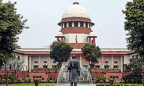 உச்ச நீதிமன்றத்தில் உதவியாளர் பணி;டிகிரி முடித்தவர்களும் விண்ணப்பிக்கலாம்