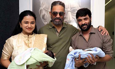 கவிஞர் சினேகனின் குழந்தைகளுக்கு பெயர் சூட்டிய கமல்ஹாசன்