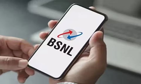 பி.எஸ்.என்.எல். நிறுவனம் 17 ஆண்டுகளில் முதன்முறையாக லாபம் ஈட்டி சாதனை