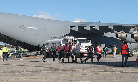 அமெரிக்காவில் இருந்து திருப்பி அனுப்பப்பட்ட 116 இந்தியர்கள் அமிர்தசரஸ் வந்தடைந்தனர்