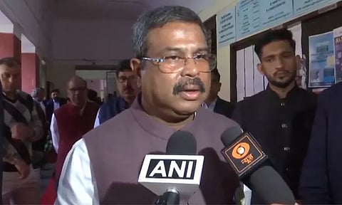 புதிய கல்விக் கொள்கையில் இந்தி திணிக்கப்படவில்லை - மத்திய கல்வி மந்திரி தர்மேந்திர பிரதான்