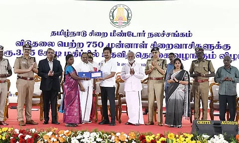 750 முன்னாள் சிறைவாசிகளுக்கு சுயதொழில் தொடங்கிட உதவித்தொகை: உதயநிதி ஸ்டாலின் வழங்கினார்