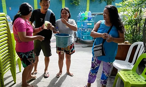 கொசுவை பிடித்துத் தந்தால் சன்மானம் - பிலிப்பைன்ஸ்