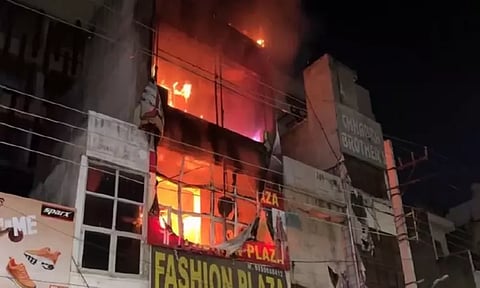 பஞ்சாப்: துணிக்கடையில் தீ விபத்து