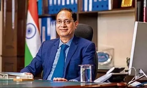 செபி புதிய தலைவராக துஹின் காந்த பாண்டே நியமனம்