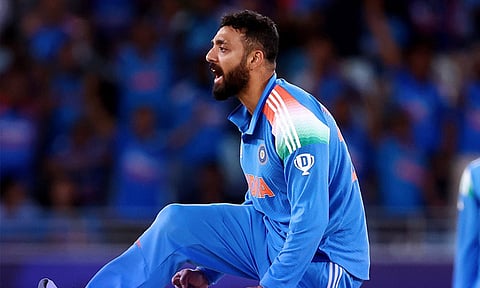 நியூசிலாந்துக்கு எதிரான போட்டி: சிறப்பாக பந்துவீசிய வருண் சக்கரவர்த்தி கூறியது என்ன ?