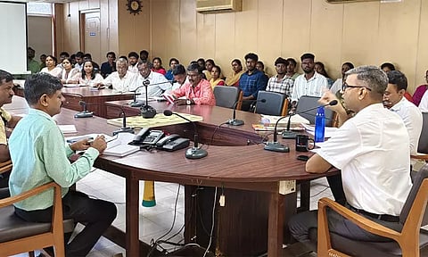 கிரையப்பத்திரம் பெறாத 12,495 மனைகளை ஆய்வு செய்ய குழு அமைப்பு