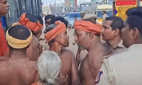 அய்யா வைகுண்டர் தர்மபதி கோவில் வளாகத்தில் நடந்தது என்ன..? - நெல்லை காவல்துறை விளக்கம்