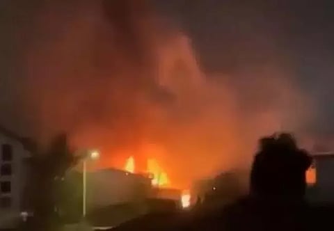 இரவுநேர கேளிக்கை விடுதியில் பயங்கர தீ விபத்து; 51 பேர் பலி