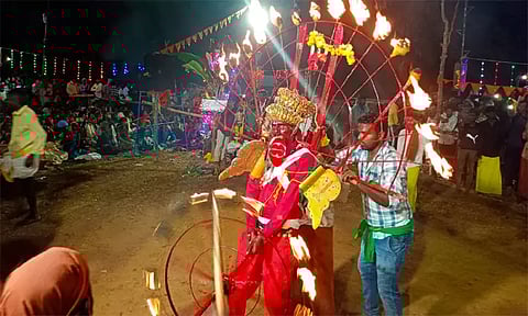 கொட்டும் பனியில் காமன் பண்டிகை கோலாகலம்: திரளான பக்தர்கள் பங்கேற்பு